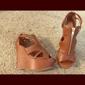 Wedge sandals