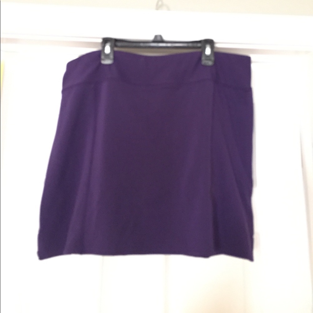 Size Large Adidas golf skirt