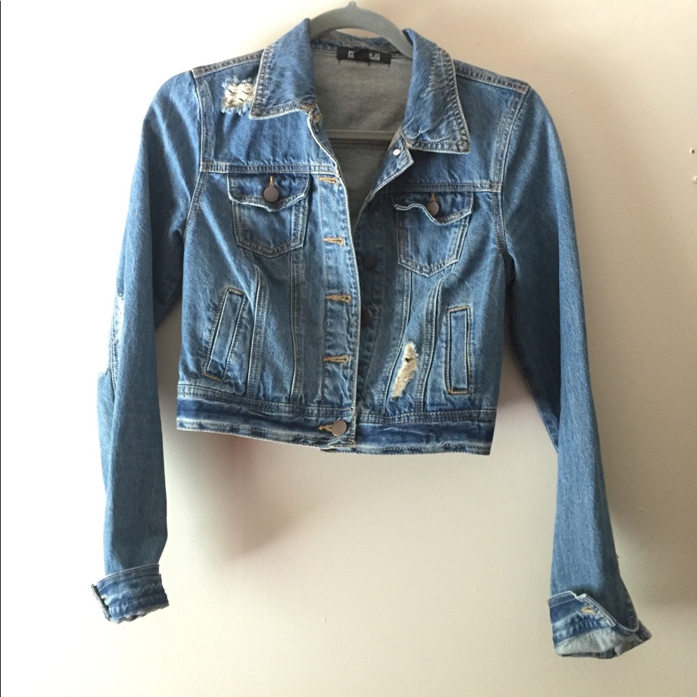 Cropped denim jacket