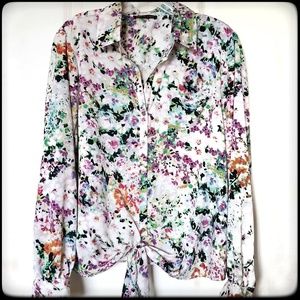 Tie front long sleeve floral blouse NWOT