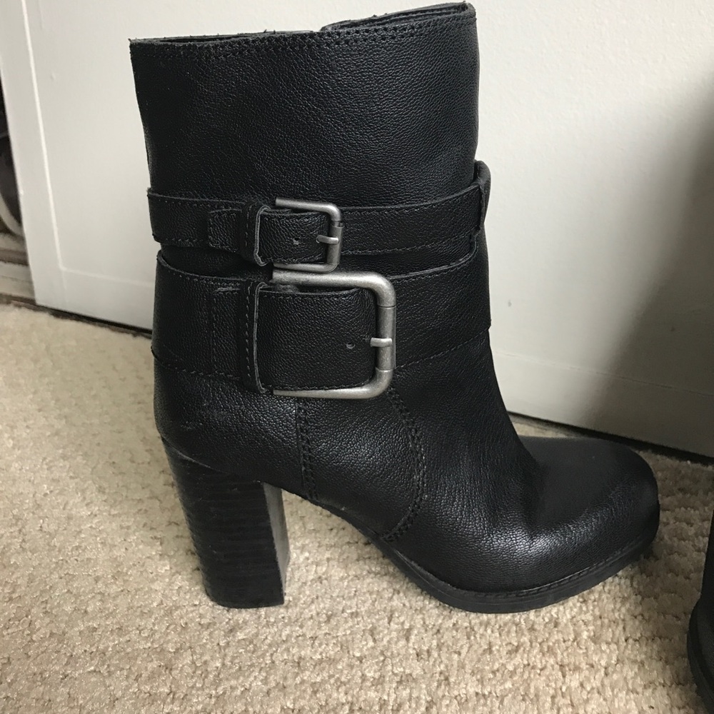 Leather Nine West ankle boots