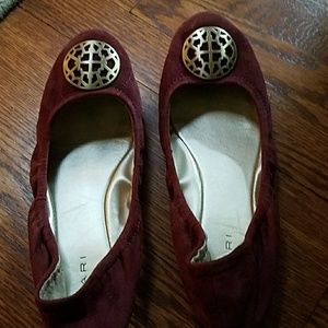 Tahari flats