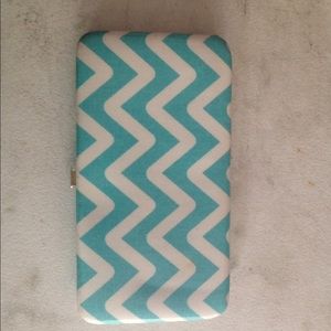 Chevron wallet