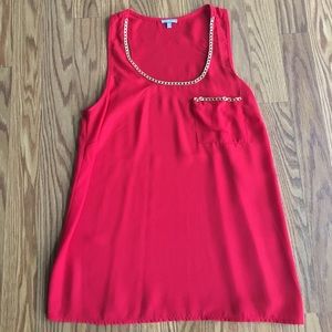 NWOT Chain-linked fashion top ❤️💁🏽