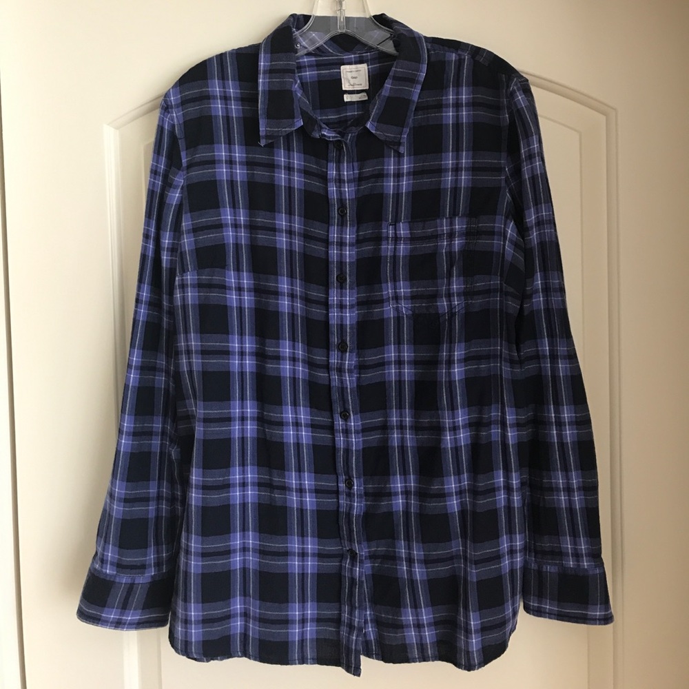 Gap Women's Fitted Boyfriend Button Down