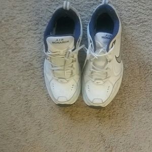 Nike Air Monarch