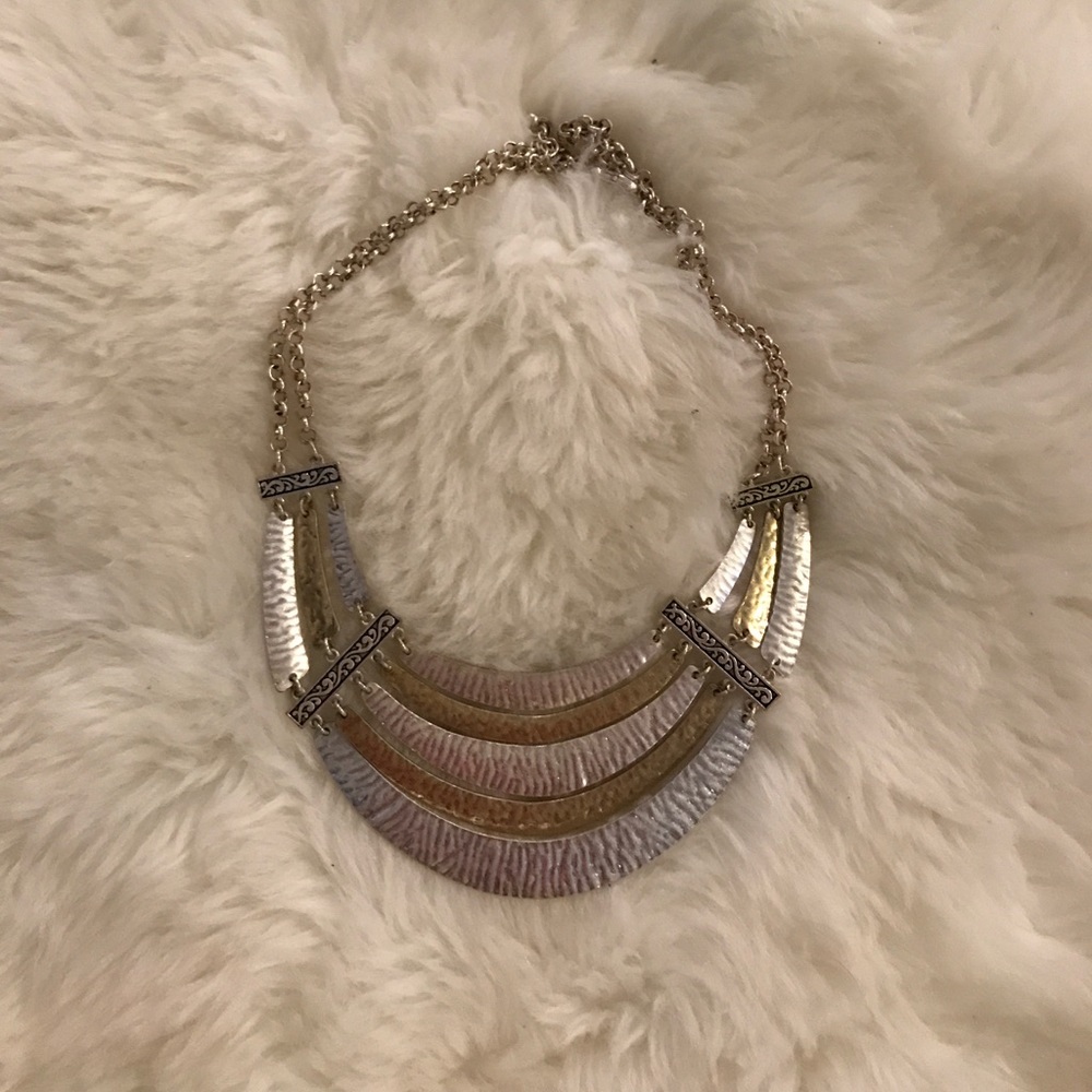 Silver and gold fashion necklace
