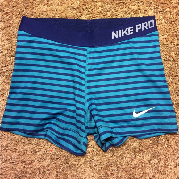 Nike Pants - Nike drip fit shorts
