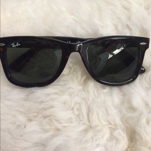 Ray-Ban wayfarer