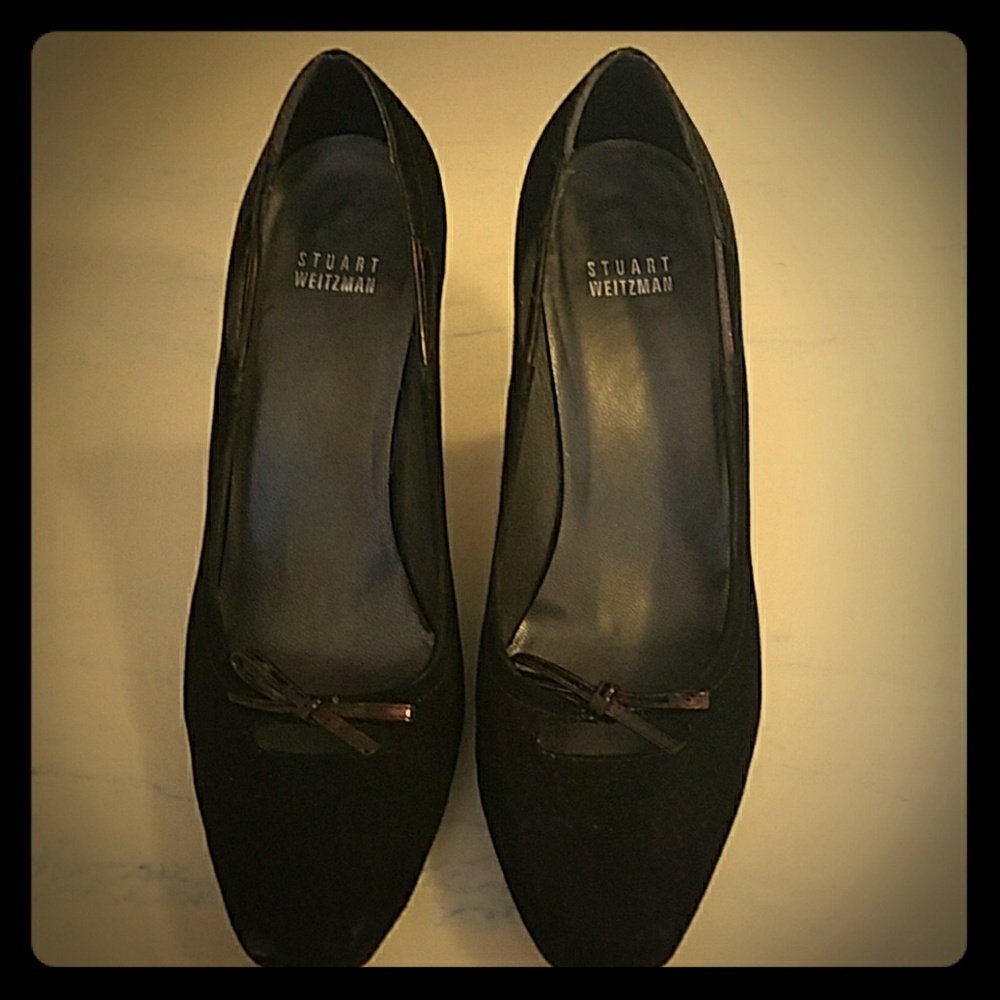 Vintage Stuart Weitzman Classic Black Pumps