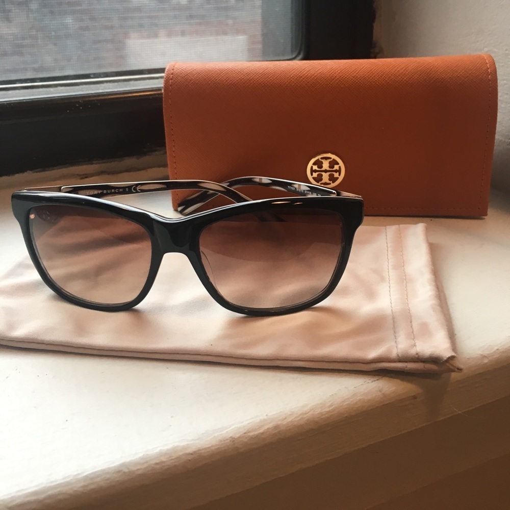Tory Burch Black Sunglasses