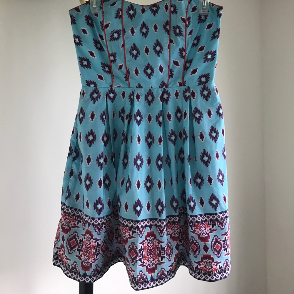 Strapless dress