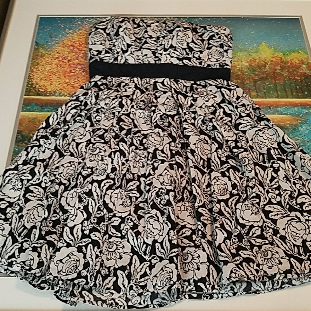 Forever 21 Floral Strapless Dress Medium Small