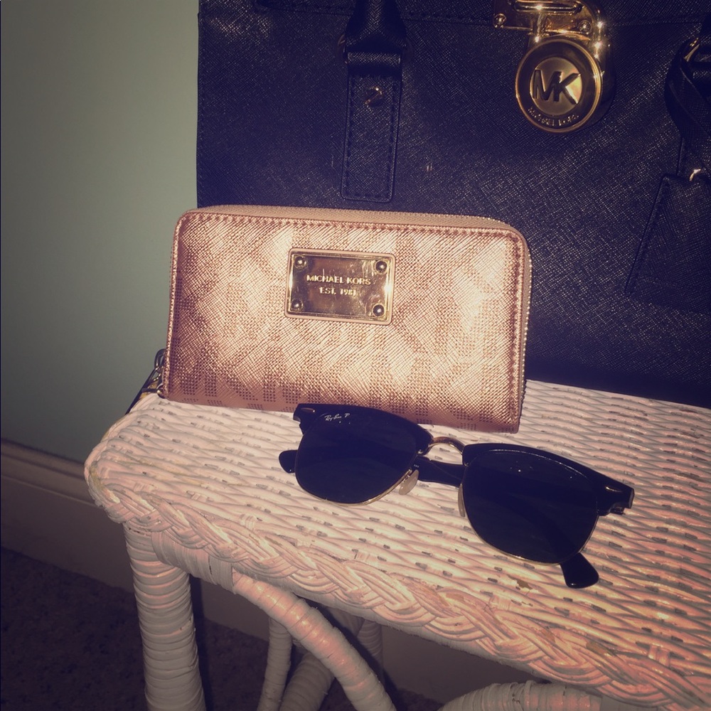 Michael Kors wristlet