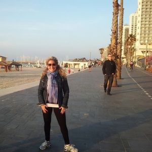 Meet your Posher, Joyce