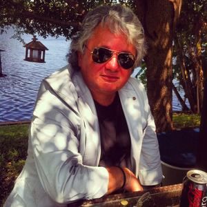 Meet your Posher, Carlos alberto