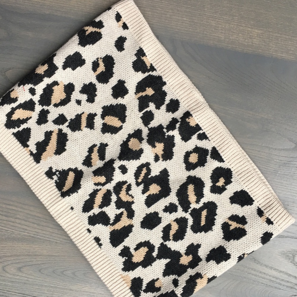 NWT! LOFT Circle Scarf