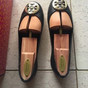 Black ballet flats size 7.5  Tory Burch Reva