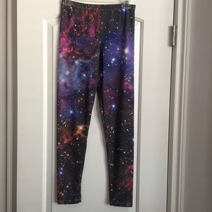 Galaxy print leggings - Size Medium