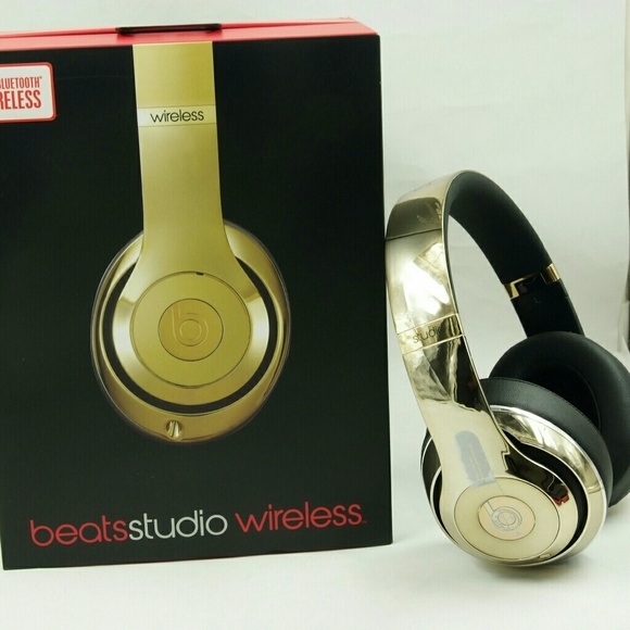 Beats by Dre 2.0 wireless.  In metallic gold - Picture 2 of 2