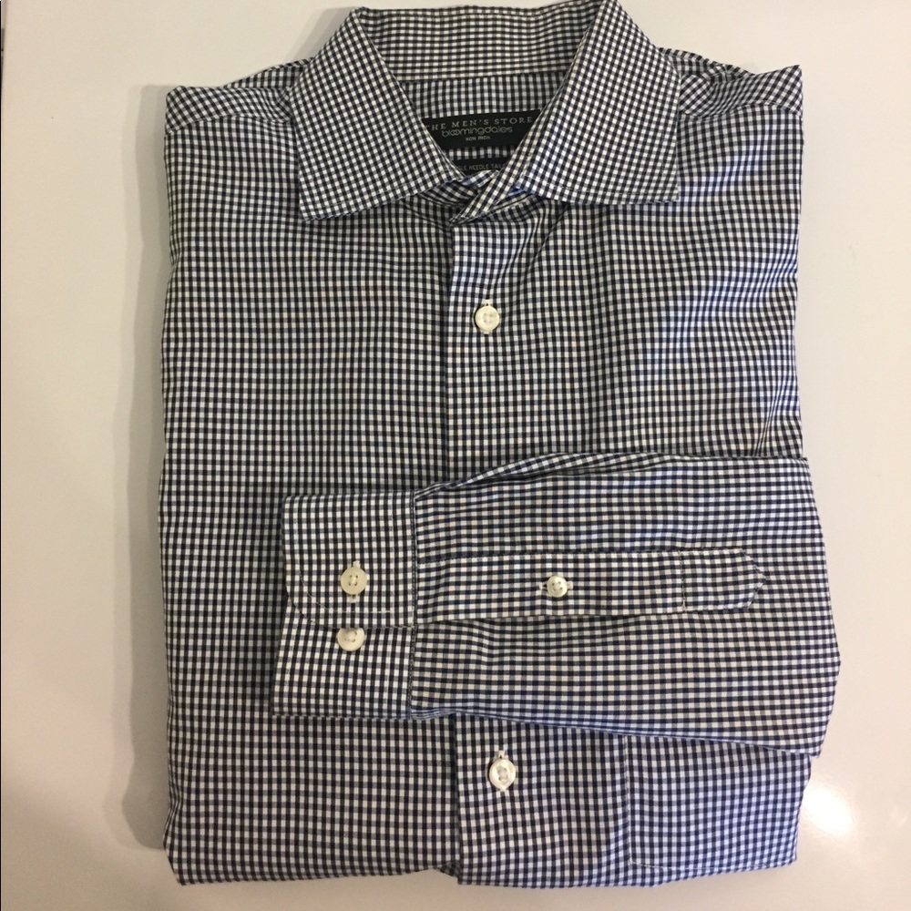 Bloomingdales Men's Store Non-Iron Shirt - Size L