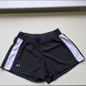 NWOT! Under Armour black athletic shorts
