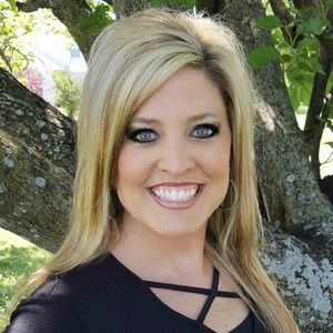 Meet your Posher, Chrissy