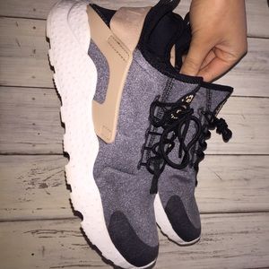 Nike Air Huarache Ultra