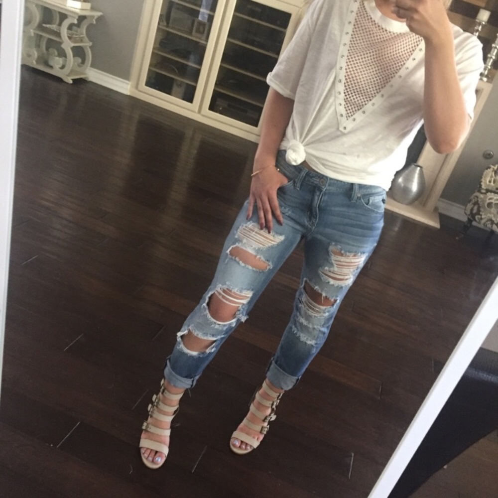 SALE⭐️LAST1•Mesh V So Trendy Tee - Picture 2 of 7