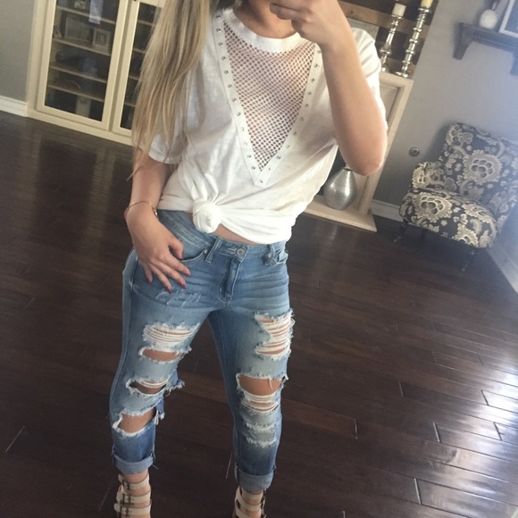 SALE⭐️LAST1•Mesh V So Trendy Tee - Picture 3 of 7