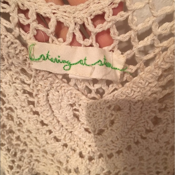 Staring at stars by UO crochet tunic size S - Picture 4 of 4