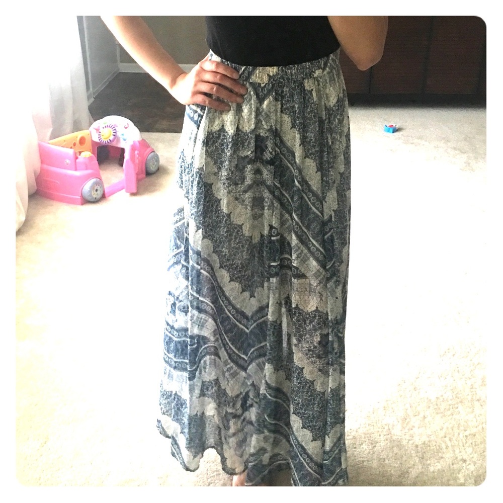 Abercrombie fitch maxi skirt