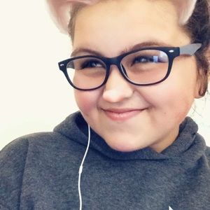 Meet your Posher, Briana