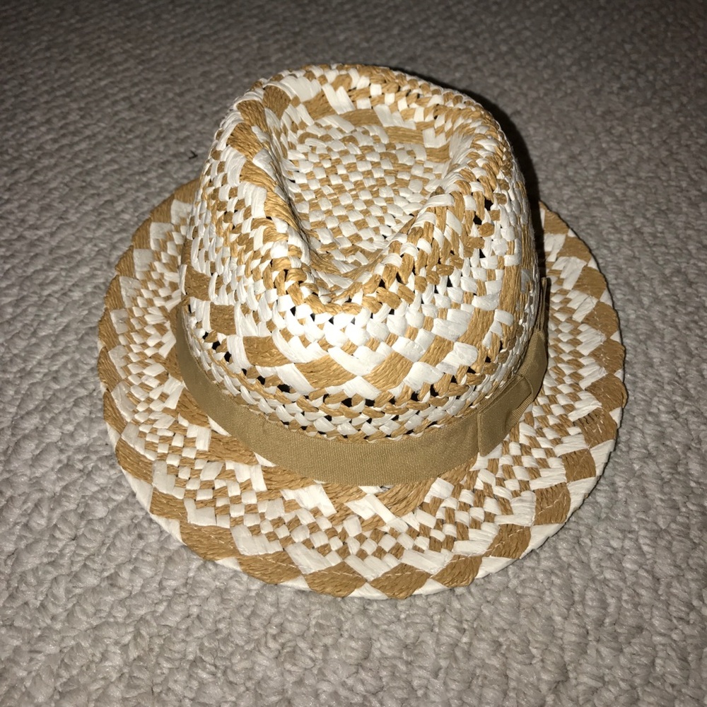 Straw fedora