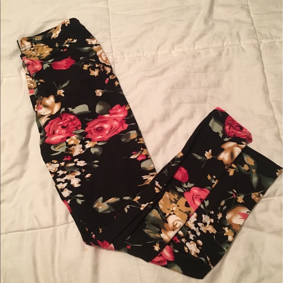 🆑 LAST ONE❗️Floral print leggings - Picture 3 of 4