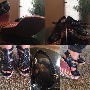 Tory Butch wedged heel leather sandals