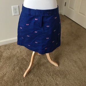 Vineyard Vines whale print mini skirt