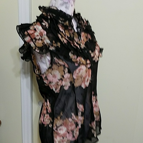 LG) LIVE 4 TRUTH  BLACK buttonup SLEEVELESS BLOUSE - Picture 3 of 7