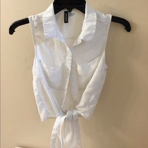 H&M White Buttoned Crop Top