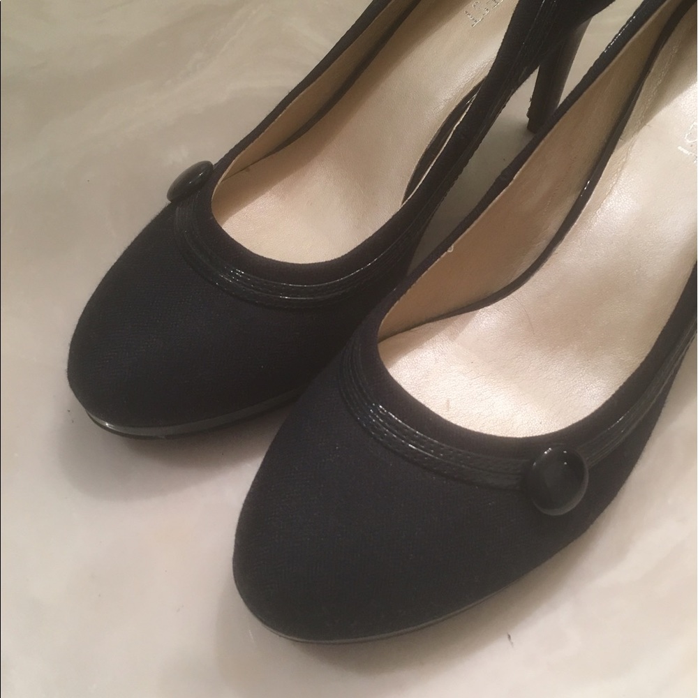 Nine West Navy Blue Heels Size 8