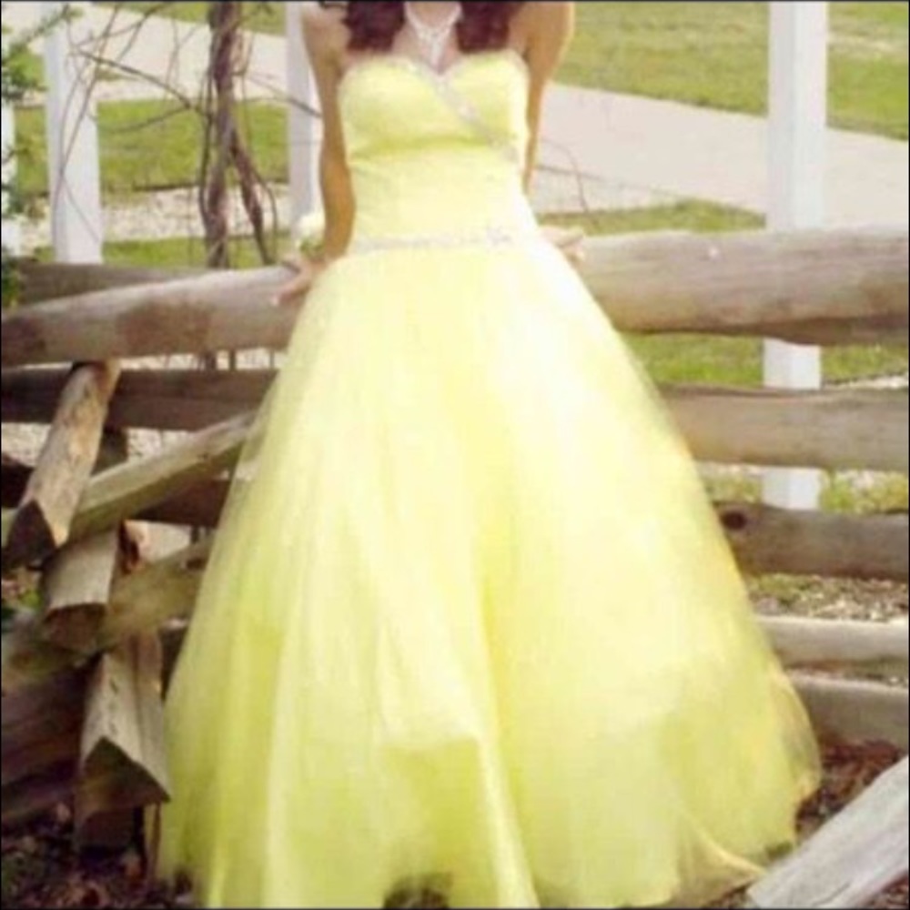 Yellow princess belle prom / formal dress