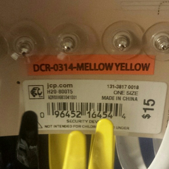 NWT 3 pairs loop earrings Decree brand - Picture 3 of 3