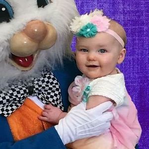 Meet your Posher, Dana