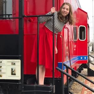 Meet your Posher, Elly