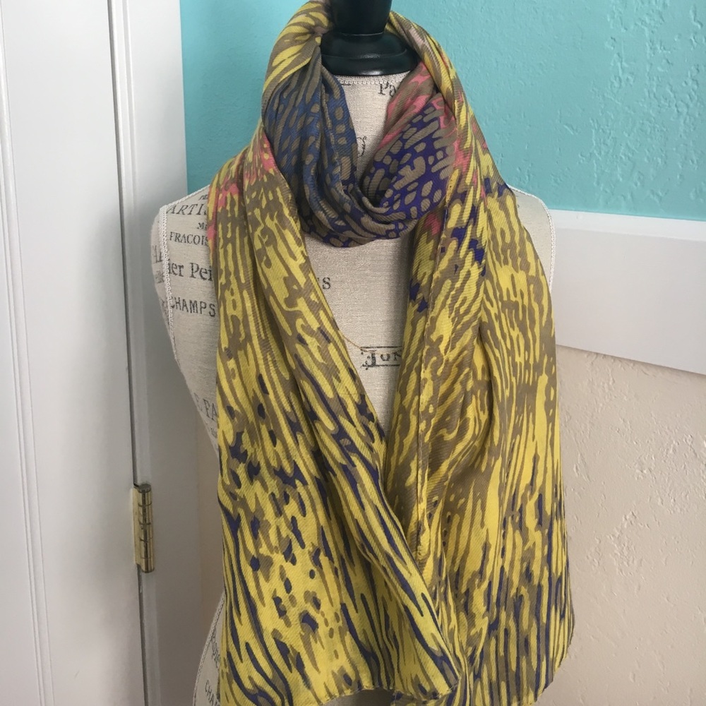 Beautiful scarf from Banana Republic
