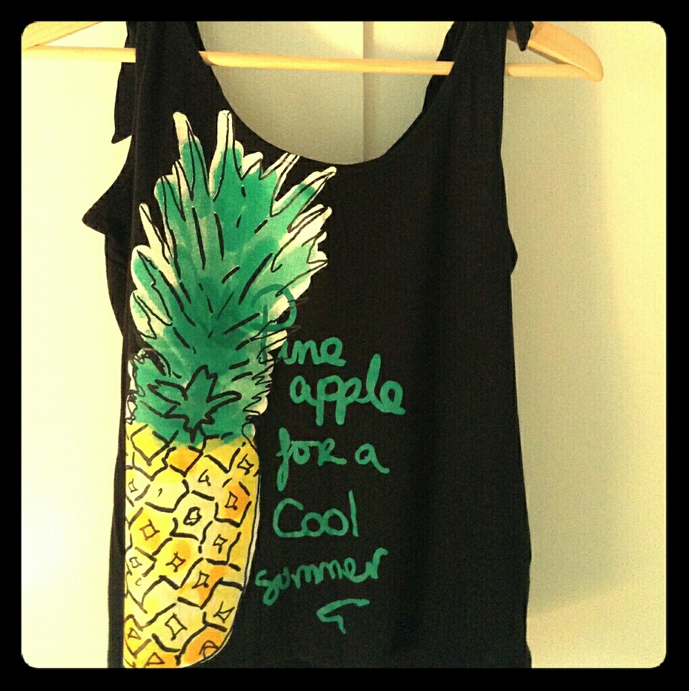 👋 Closing today!!Tank top