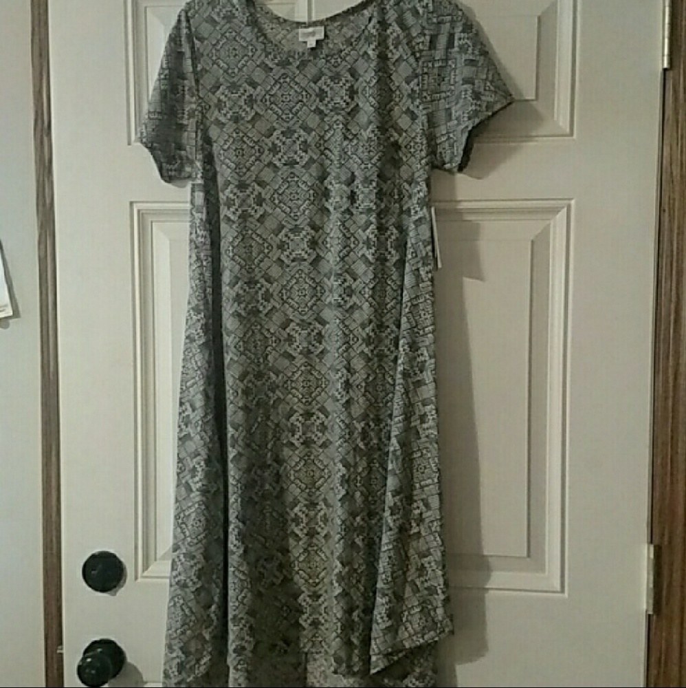 Lularoe Carly