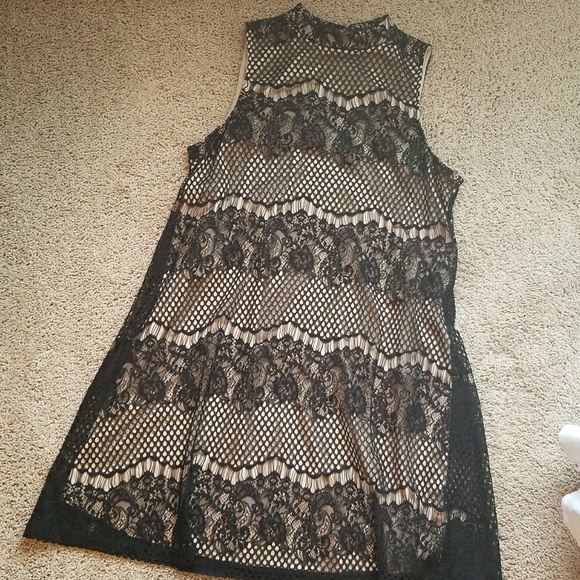 Black lace tent dress - Picture 4 of 4