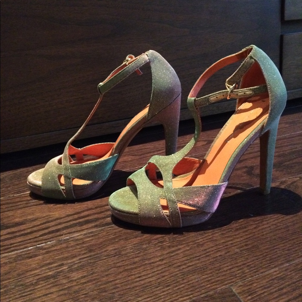 Like New, Gorgeous Gold Via Spiga stilettos