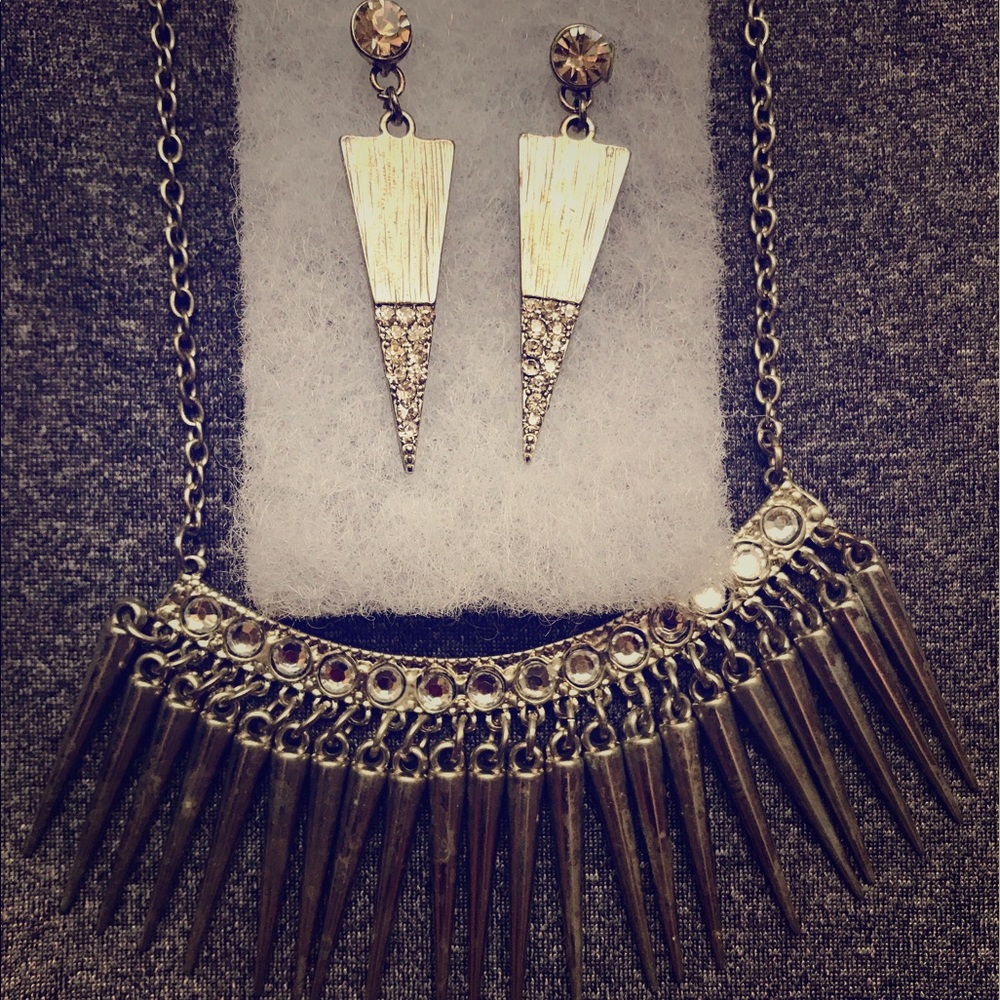 Buckle Silver Rhinestone spike necklace & earrings